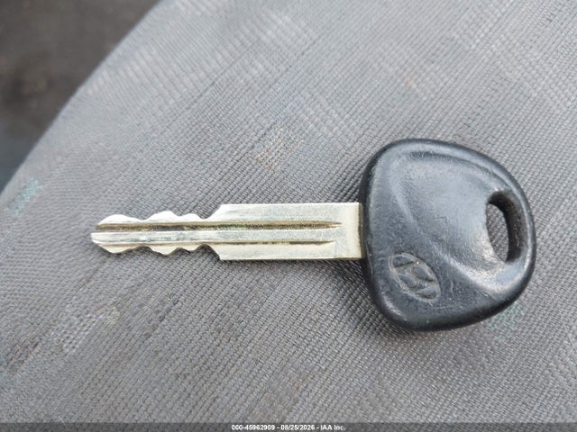 2005 Hyundai Accent Gls/gt მანქანა იყიდება აუქციონზე, vin: KMHCG35CX5U359896, აუქციონის ნომერი: 45962909
