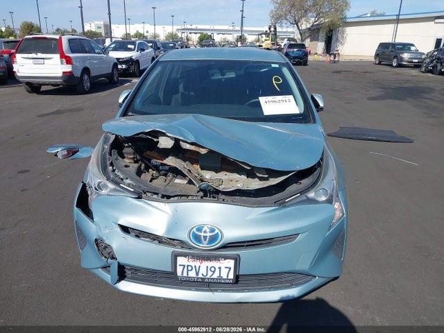 Toyota Prius Three 2016 JTDKARFU3G3502093 Image 12