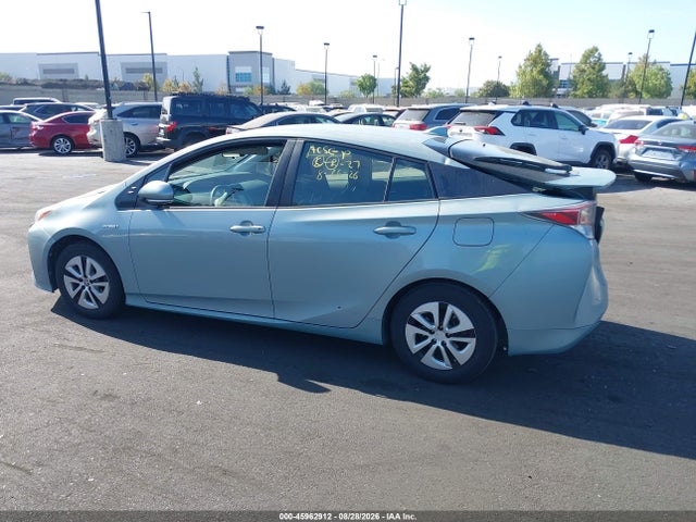 Toyota Prius Three 2016 JTDKARFU3G3502093 Image 14