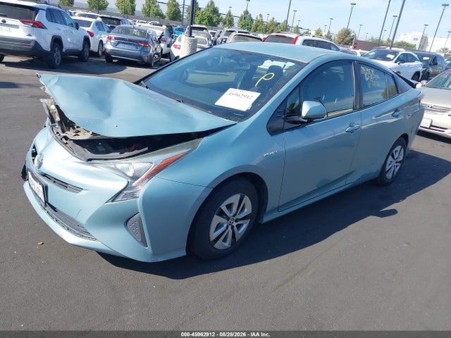 Toyota Prius Three 2016 JTDKARFU3G3502093 Image 2