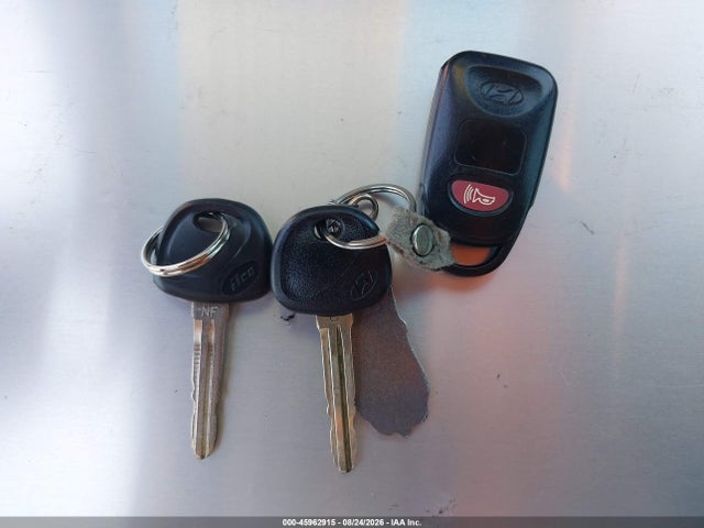 5NPDH4AE0GH774256 Hyundai ELANTRA SE