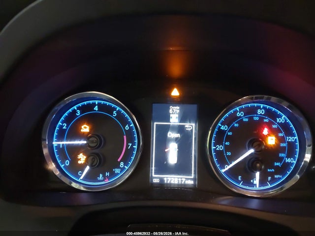 Продажа на аукционе авто 2017 Toyota Corolla Se, vin: 5YFBURHE3HP619100, номер лота: 45962932