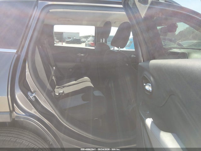 45962941 :رقم المزاد ، 1C4PJMCB3EW190882 vin ، 2014 Jeep Cherokee Latitude مزاد بيع