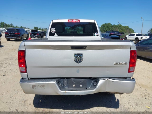 Продажа на аукционе авто 2018 Ram 1500 Express  4x4 6'4 Box, vin: 1C6RR7FG0JS246716, номер лота: 45962956