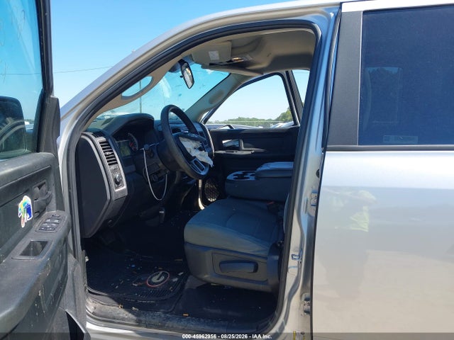 Продажа на аукционе авто 2018 Ram 1500 Express  4x4 6'4 Box, vin: 1C6RR7FG0JS246716, номер лота: 45962956
