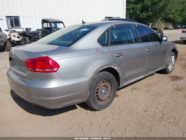 Продаж на аукціоні авто 2014 Volkswagen Passat 2.5l S, vin: 1VWAP7A37EC011632, номер лоту: 45962968