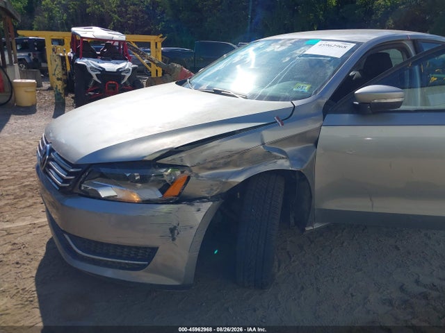 Продаж на аукціоні авто 2014 Volkswagen Passat 2.5l S, vin: 1VWAP7A37EC011632, номер лоту: 45962968