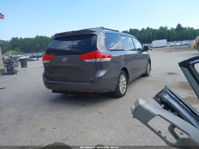 Продаж на аукціоні авто 2011 Toyota Sienna Le, vin: 5TDJK3DC8BS029184, номер лоту: 45962975