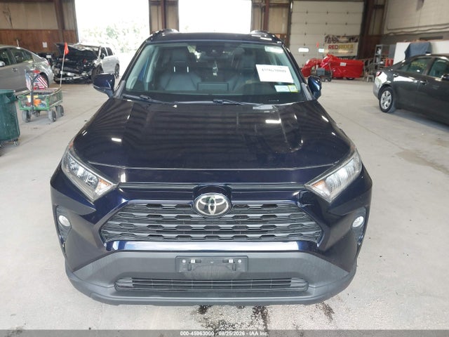 45963000 :رقم المزاد ، 2T3A1RFV9MW219422 vin ، 2021 Toyota Rav4 Xle Premium مزاد بيع