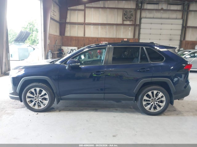 45963000 :رقم المزاد ، 2T3A1RFV9MW219422 vin ، 2021 Toyota Rav4 Xle Premium مزاد بيع