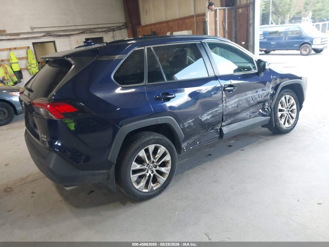 45963000 :رقم المزاد ، 2T3A1RFV9MW219422 vin ، 2021 Toyota Rav4 Xle Premium مزاد بيع