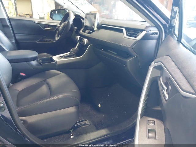 45963000 :رقم المزاد ، 2T3A1RFV9MW219422 vin ، 2021 Toyota Rav4 Xle Premium مزاد بيع