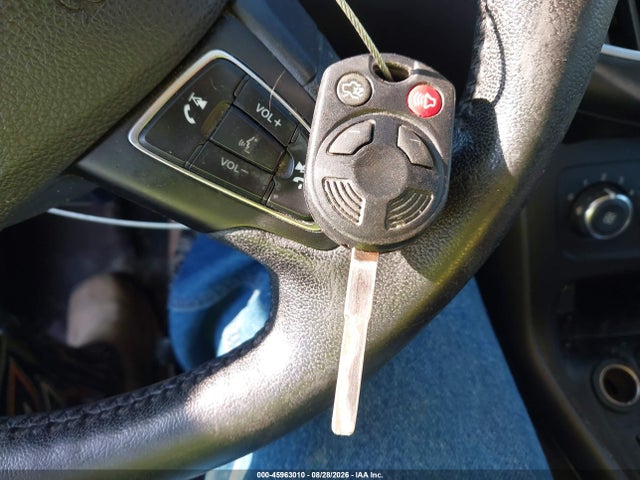 45963010 :رقم المزاد ، 1FADP3F2XGL329598 vin ، 2016 Ford Focus Se مزاد بيع
