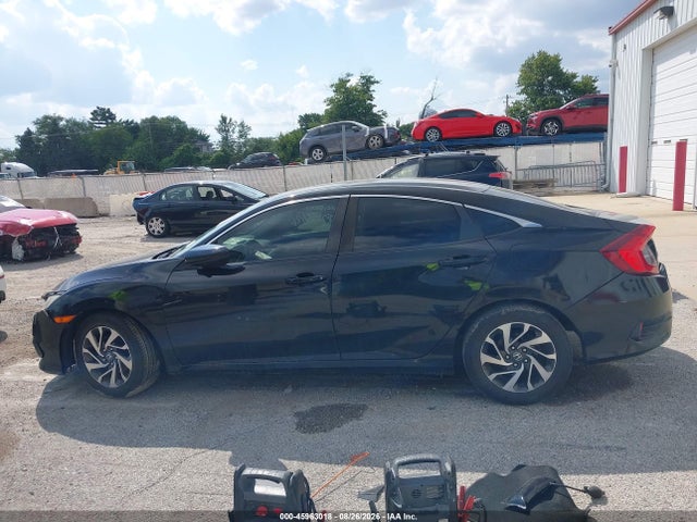 45963018 :رقم المزاد ، 19XFC2F77GE021656 vin ، 2016 Honda Civic Ex مزاد بيع