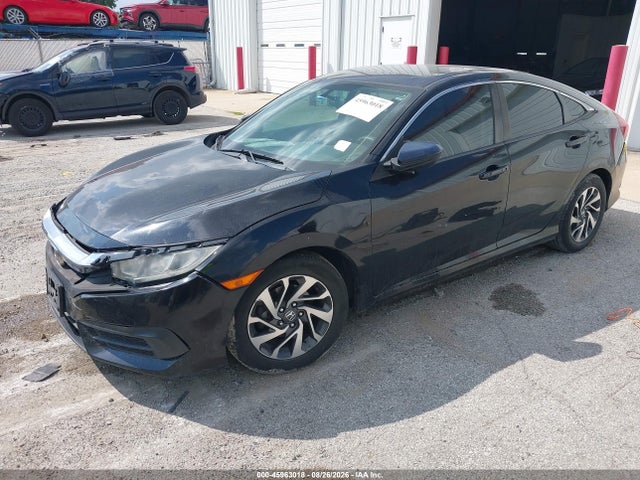 45963018 :رقم المزاد ، 19XFC2F77GE021656 vin ، 2016 Honda Civic Ex مزاد بيع