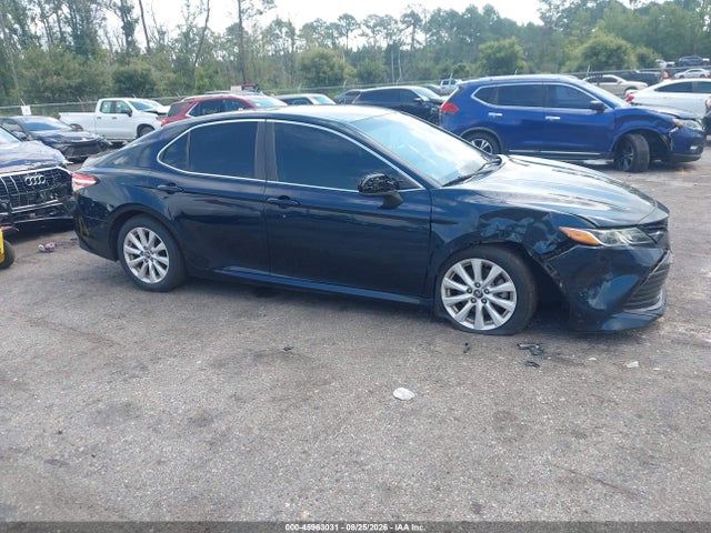 2018 Toyota Camry Le მანქანა იყიდება აუქციონზე, vin: 4T1B11HK3JU627654, აუქციონის ნომერი: 45963031