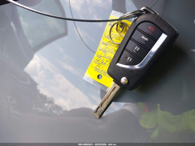 Продажа на аукционе авто 2018 Toyota Camry Le, vin: 4T1B11HK3JU627654, номер лота: 45963031