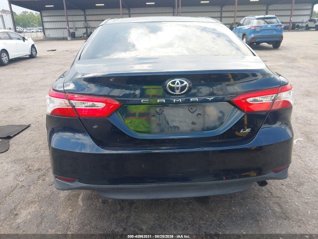 Продажа на аукционе авто 2018 Toyota Camry Le, vin: 4T1B11HK3JU627654, номер лота: 45963031