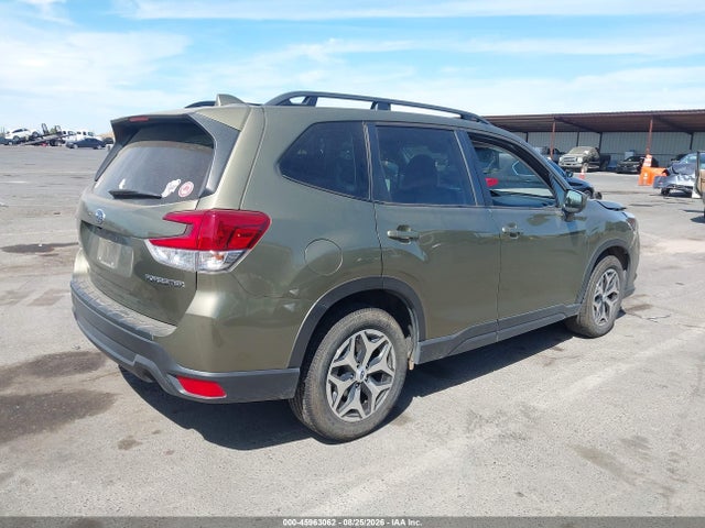 Продаж на аукціоні авто 2022 Subaru Forester Premium, vin: JF2SKAEC4NH416705, номер лоту: 45963062