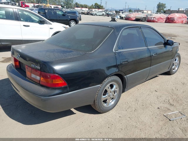Продажа на аукционе авто 1998 Lexus Es 300, vin: JT8BF28G6W0109803, номер лота: 45963115