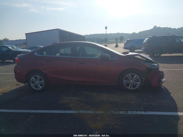 Продаж на аукціоні авто 2018 Chevrolet Cruze Lt Auto, vin: 1G1BE5SM7J7123321, номер лоту: 45963141
