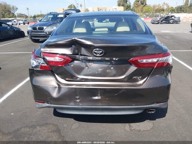 Toyota CAMRY XLE 2018 4T1B11HK2JU017857 Image 16