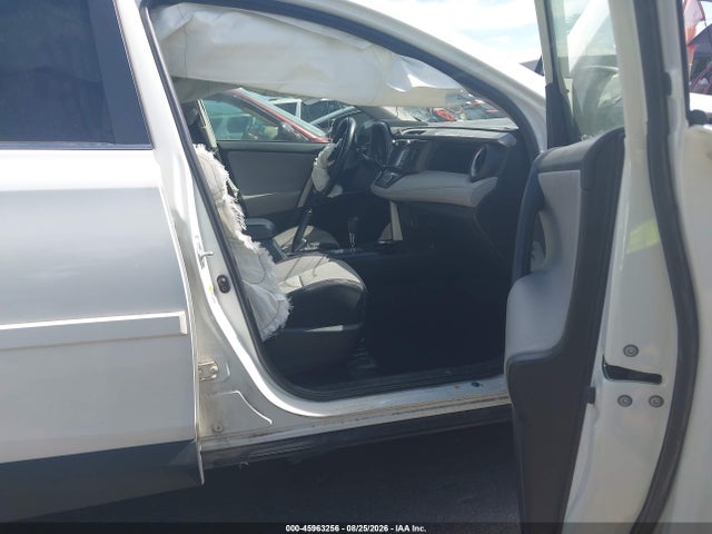 Toyota Rav4 Xle 2018 JTMRFREVXJJ180923 Image 5