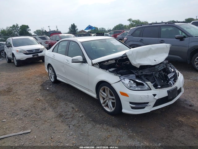 45963290 :رقم المزاد ، WDDGF8AB3EA908008 vin ، 2014 Mercedes-benz C 300 Sport 4matic مزاد بيع