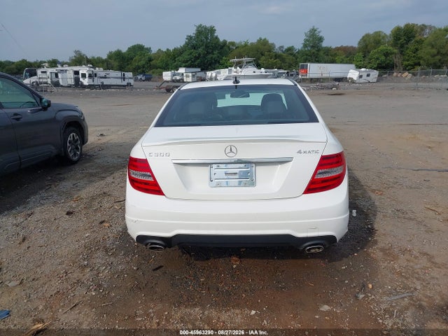 45963290 :رقم المزاد ، WDDGF8AB3EA908008 vin ، 2014 Mercedes-benz C 300 Sport 4matic مزاد بيع