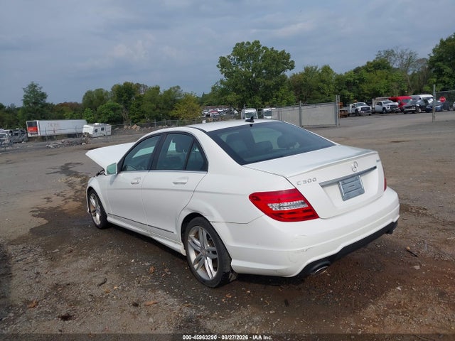 45963290 :رقم المزاد ، WDDGF8AB3EA908008 vin ، 2014 Mercedes-benz C 300 Sport 4matic مزاد بيع