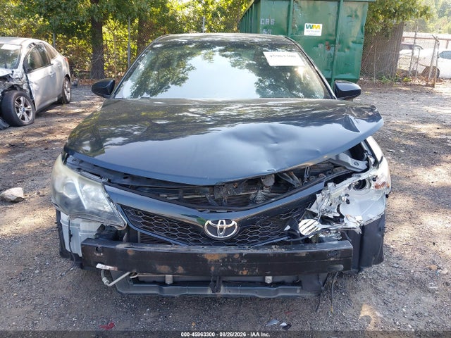 45963300 :رقم المزاد ، 4T1BF1FK4EU324098 vin ، 2014 Toyota Camry Se مزاد بيع