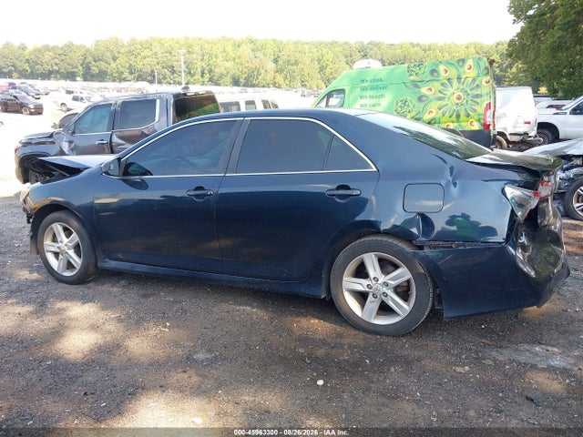45963300 :رقم المزاد ، 4T1BF1FK4EU324098 vin ، 2014 Toyota Camry Se مزاد بيع