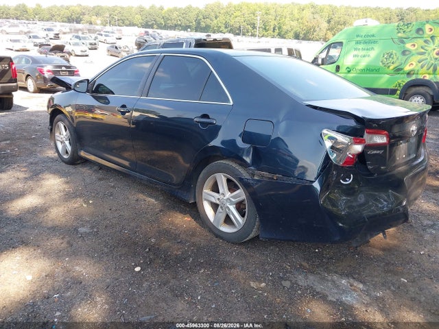 45963300 :رقم المزاد ، 4T1BF1FK4EU324098 vin ، 2014 Toyota Camry Se مزاد بيع