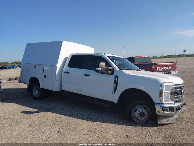 45963313 :رقم المزاد ، 1FD8W3HN4REF29269 vin ، 2024 Ford F-350 Chassis Xl مزاد بيع