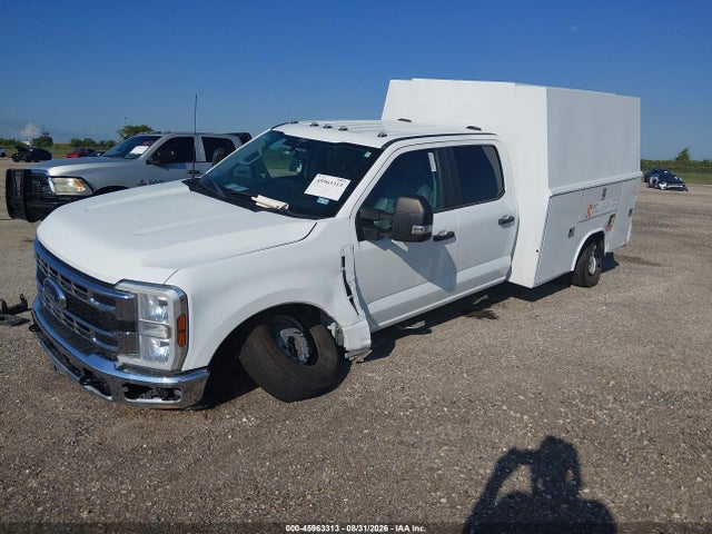 45963313 :رقم المزاد ، 1FD8W3HN4REF29269 vin ، 2024 Ford F-350 Chassis Xl مزاد بيع