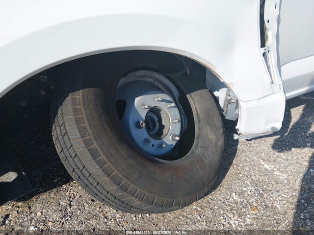 45963313 :رقم المزاد ، 1FD8W3HN4REF29269 vin ، 2024 Ford F-350 Chassis Xl مزاد بيع
