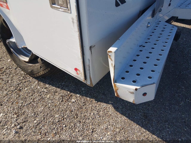 45963313 :رقم المزاد ، 1FD8W3HN4REF29269 vin ، 2024 Ford F-350 Chassis Xl مزاد بيع