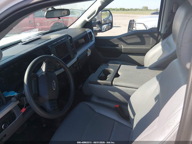 45963313 :رقم المزاد ، 1FD8W3HN4REF29269 vin ، 2024 Ford F-350 Chassis Xl مزاد بيع