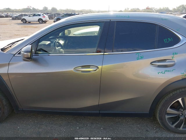 Продажа на аукционе авто 2019 Lexus Ux 200, vin: JTHY3JBH7K2010727, номер лота: 45963329