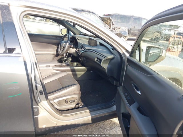 Продажа на аукционе авто 2019 Lexus Ux 200, vin: JTHY3JBH7K2010727, номер лота: 45963329