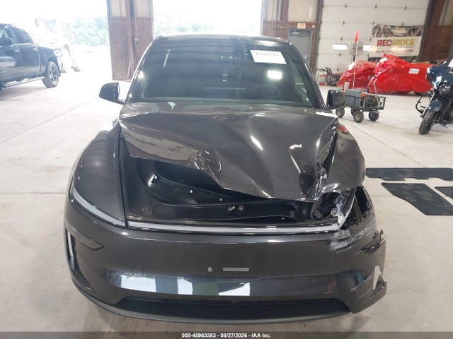 Tesla Model Y 2026 7SAYGAEE1TF676118 Image 12