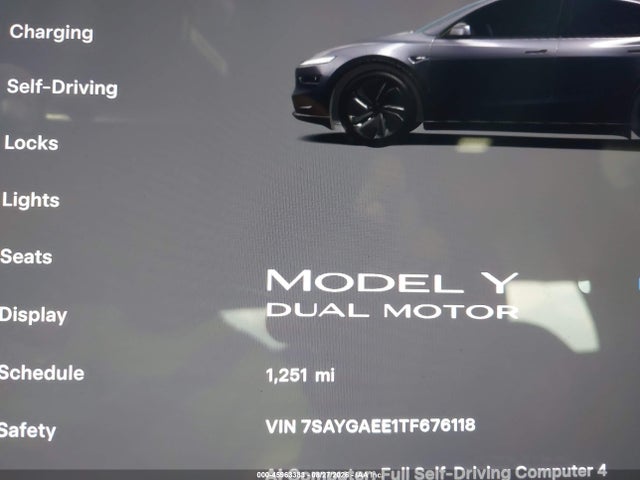 Tesla Model Y 2026 7SAYGAEE1TF676118 Image 15