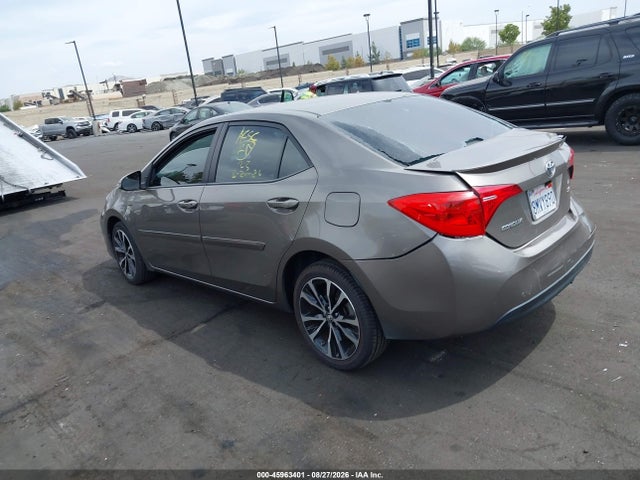 Toyota COROLLA SE 2018 5YFBURHE5JP789397 Image 3