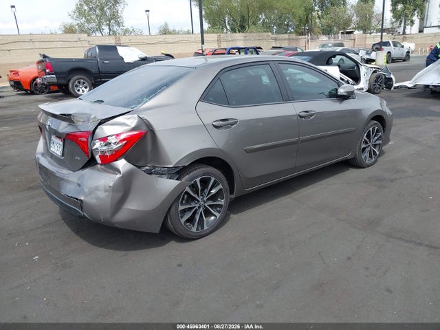 Toyota COROLLA SE 2018 5YFBURHE5JP789397 Image 4
