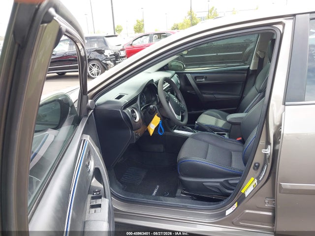 Toyota COROLLA SE 2018 5YFBURHE5JP789397 Image 5