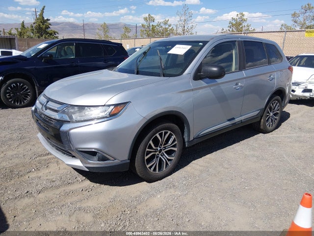 Mitsubishi Outlander Es 2017 JA4AZ2A37HZ070529 Image 2