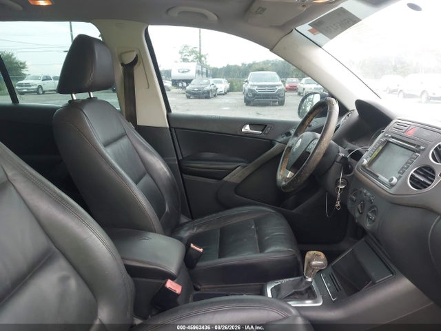 45963436 :رقم المزاد ، WVGAV7AX1AW510071 vin ، 2010 Volkswagen Tiguan Se مزاد بيع