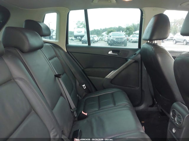 45963436 :رقم المزاد ، WVGAV7AX1AW510071 vin ، 2010 Volkswagen Tiguan Se مزاد بيع