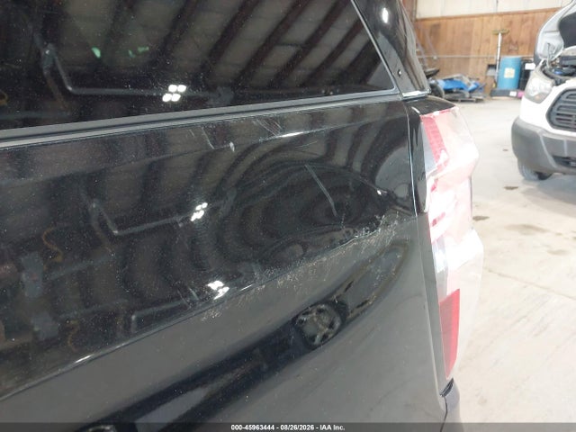 2023 Chevrolet Suburban 4wd Lt მანქანა იყიდება აუქციონზე, vin: 1GNSKCKD4PR332928, აუქციონის ნომერი: 45963444