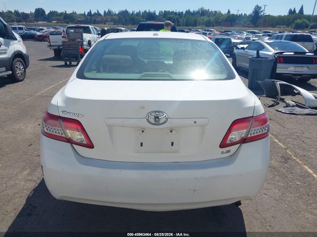 45963464 :رقم المزاد ، 4T1BF3EK1BU587965 vin ، 2011 Toyota Camry Le مزاد بيع